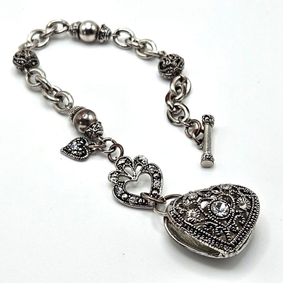 Vintage Silver Tone Puffy Heart Filigree Charm Toggle Heart Clasp Bracelet - Picture 3 of 8